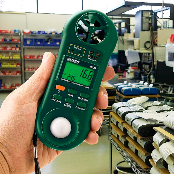 Medidor Extech Humedad, Temperatura, Flujo de Aire y Luz