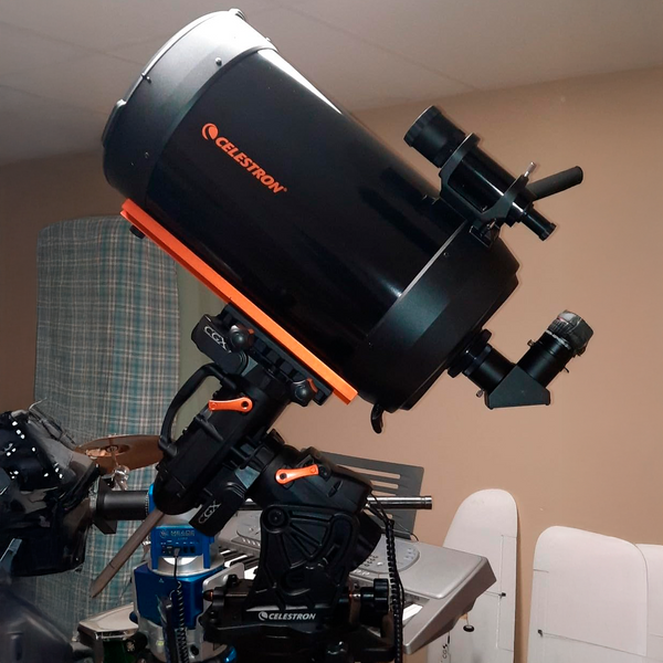 Tubo Óptico Celestron C8 81x203 Ampliación Útil 29-480x f/10 Base Cola de Milano