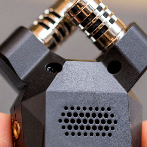 Grabadora Zoom H1essential ²⁶