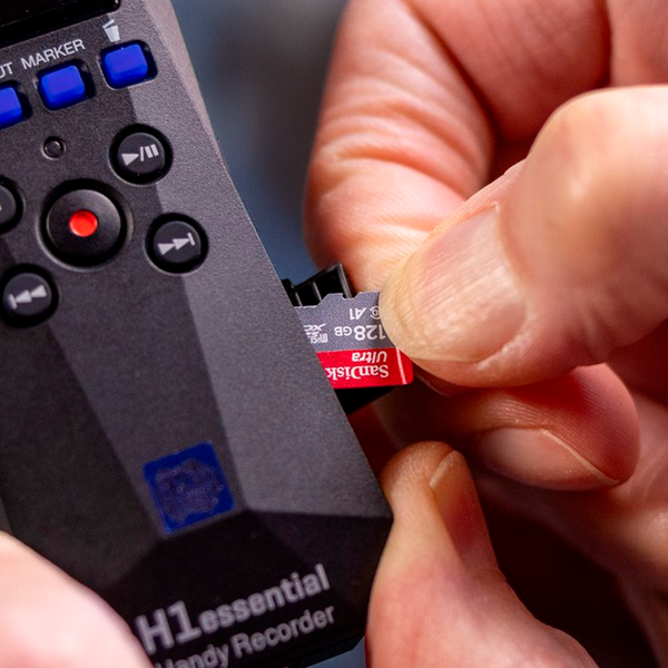 Grabadora Zoom H1essential ²⁶
